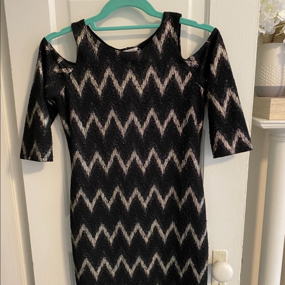 Shoulder Split Mini Dress